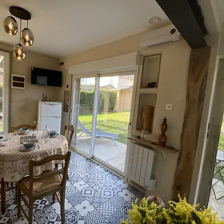Charming Holiday In A Quiet Location, Near The Coast, 2 Bicycles * Donville-les-Bains