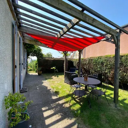 Charming Holiday In A Quiet Location, Near The Coast, 2 Bicycles Donville-les-Bains